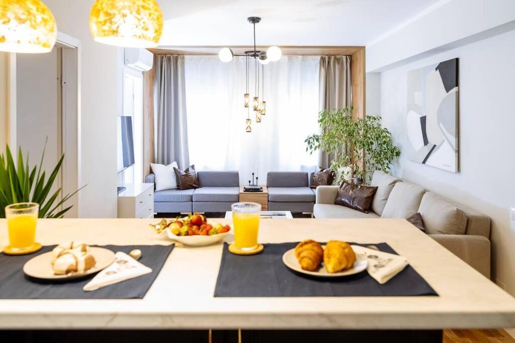 Stunning Views 2Br Intercontinental Flat Apartman Bukarest Kültér fotó