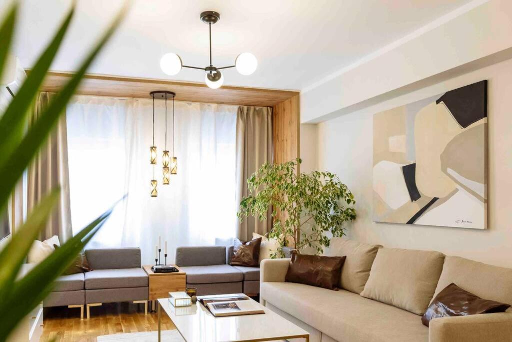 Stunning Views 2Br Intercontinental Flat Apartman Bukarest Kültér fotó
